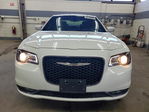 Chrysler 300 2017