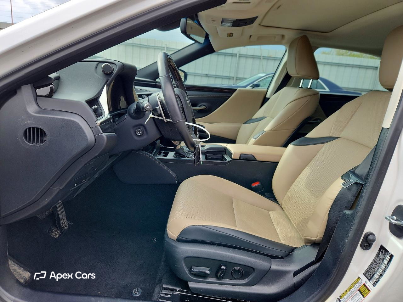 Lexus ES 2020