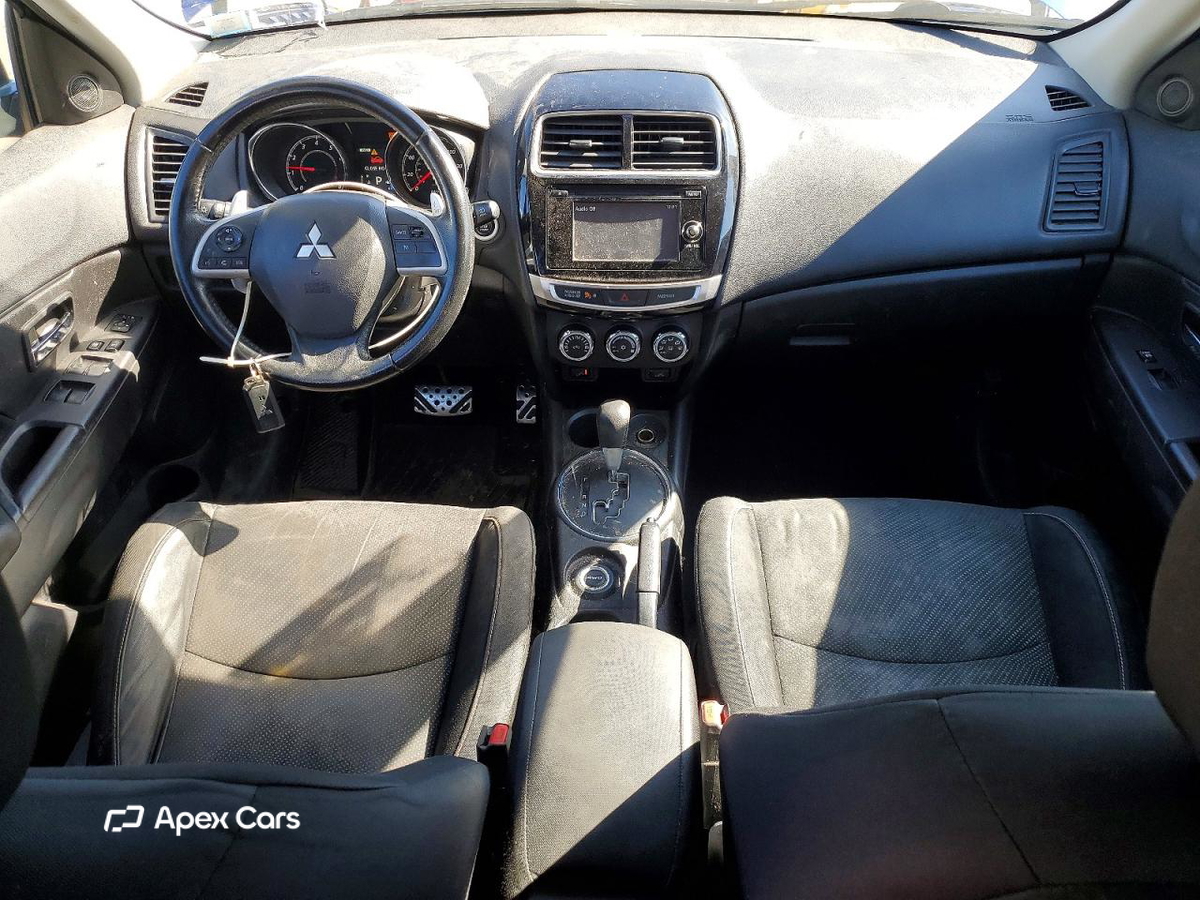 Mitsubishi Outlander 2015