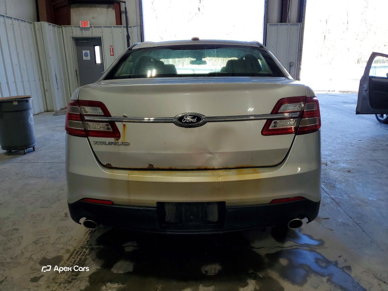 Ford Taurus 2015