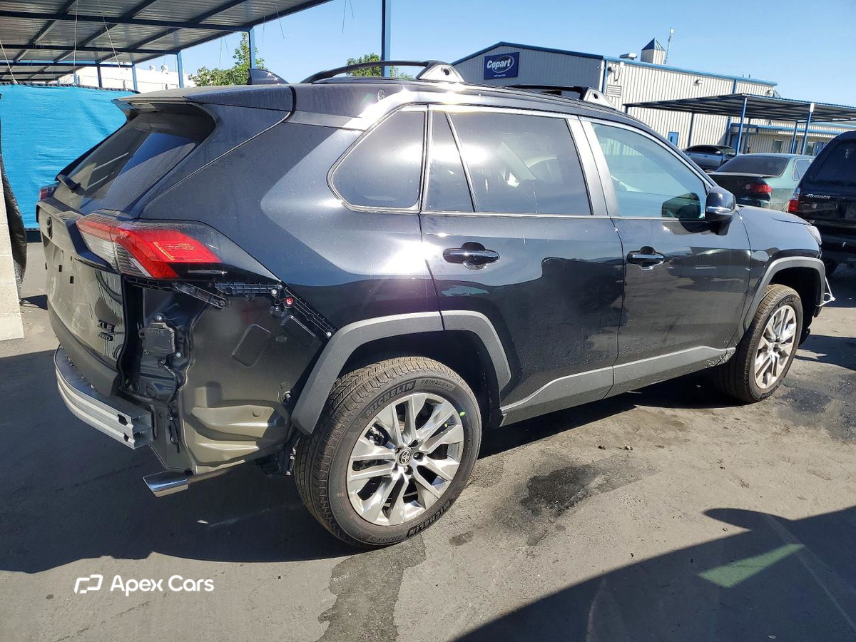 Toyota RAV 4 2025