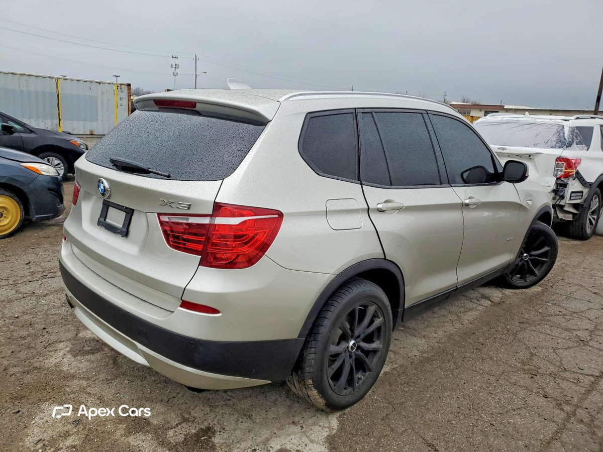 BMW X3 2011