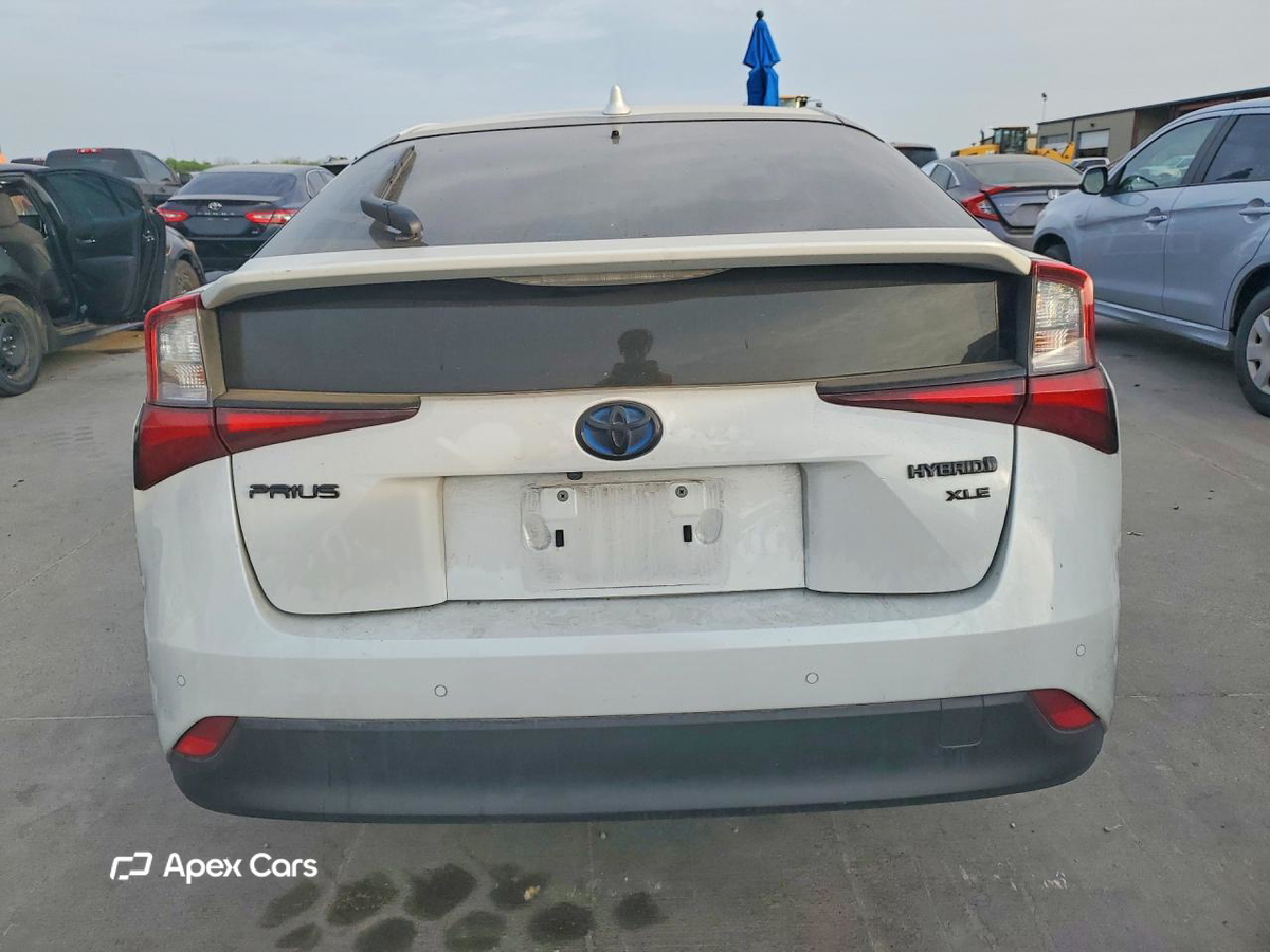 Toyota Prius 2021