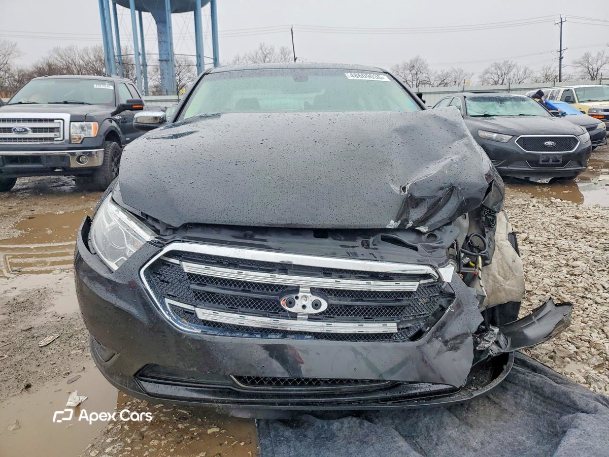 Ford Taurus 2015