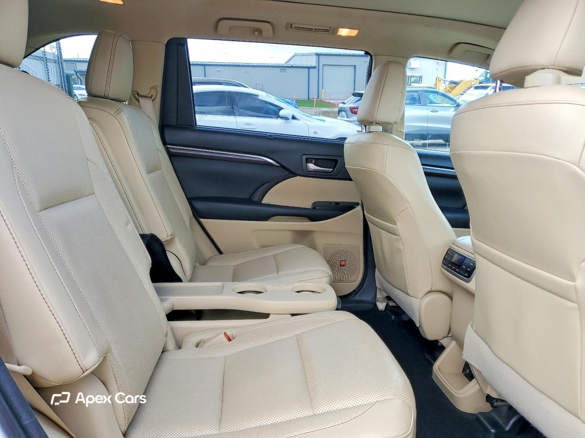 Toyota Highlander 2015
