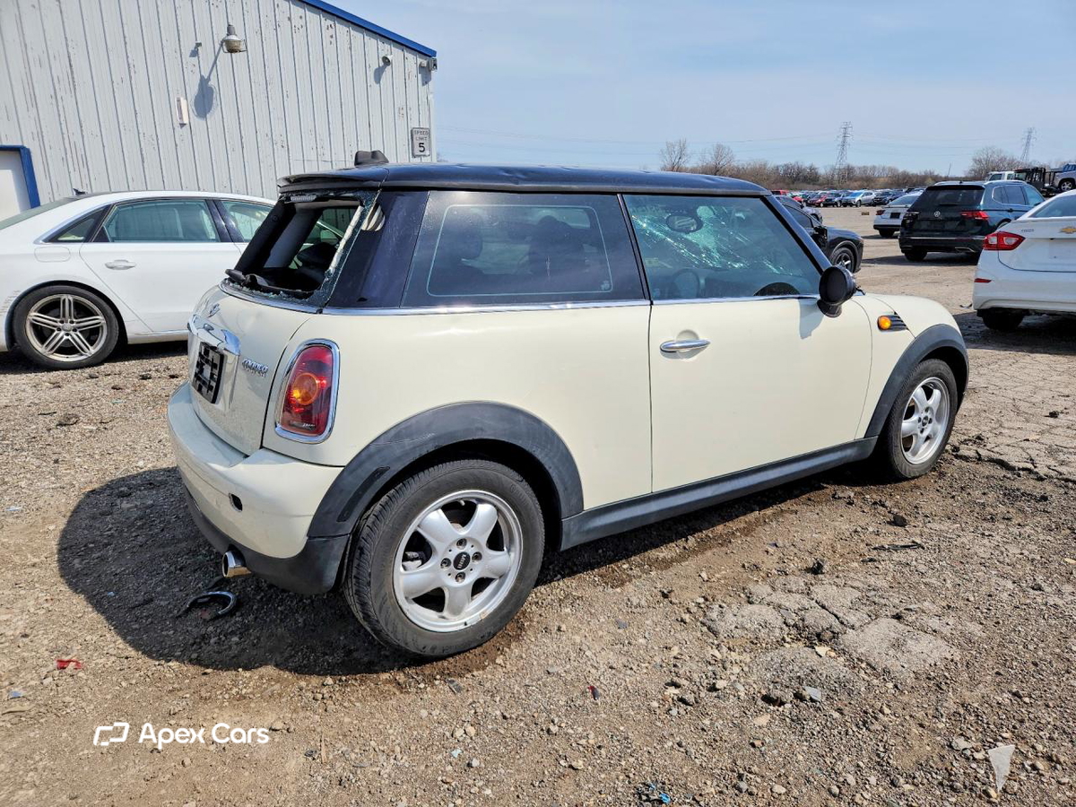 MINI Cooper 2010