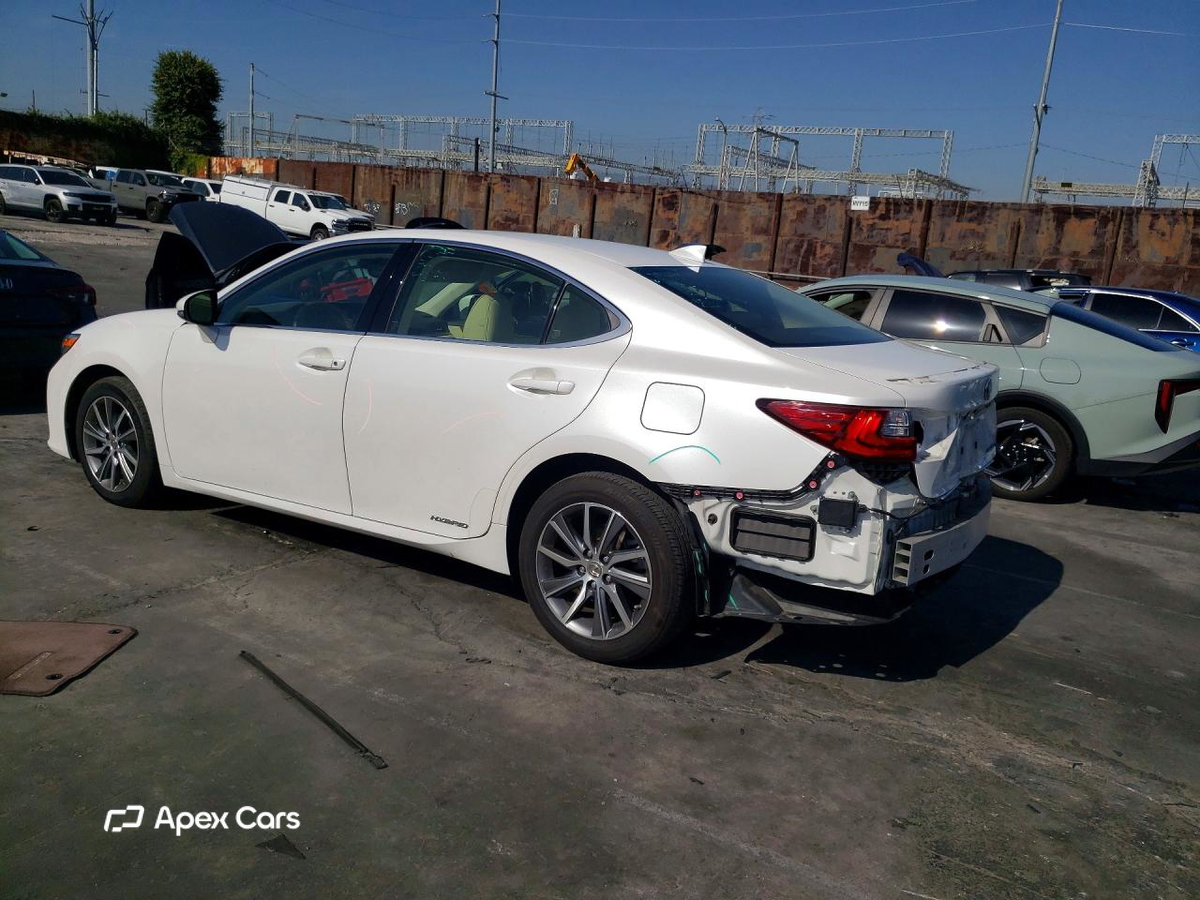 Lexus ES 2017