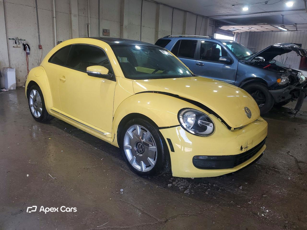 Volkswagen Beetle 2013