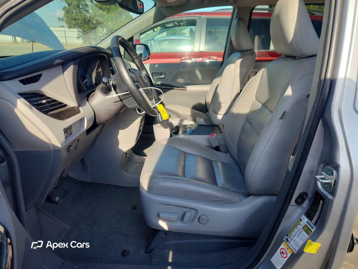 Toyota Sienna 2018