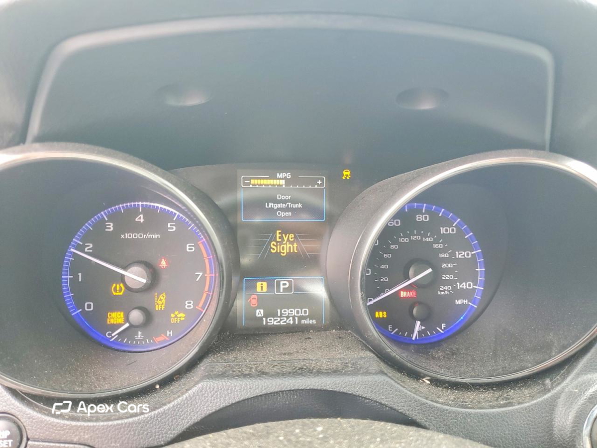 Subaru Legacy 2015