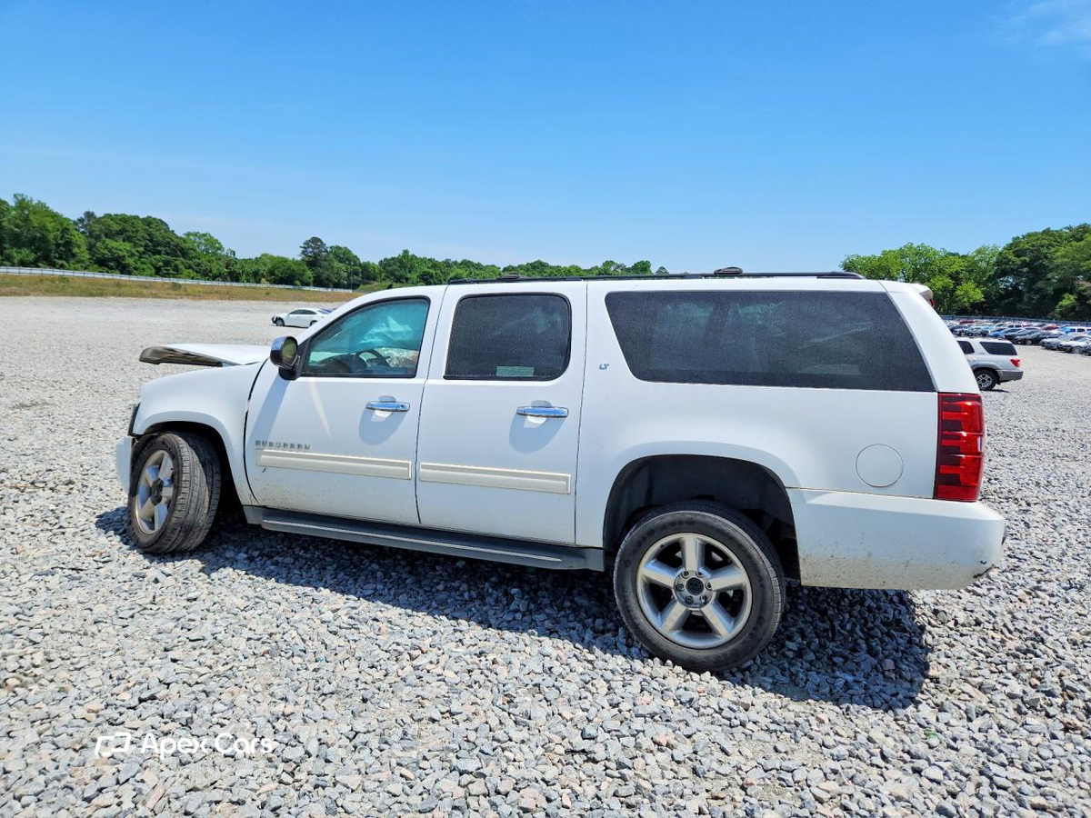 Chevrolet Suburban 2013