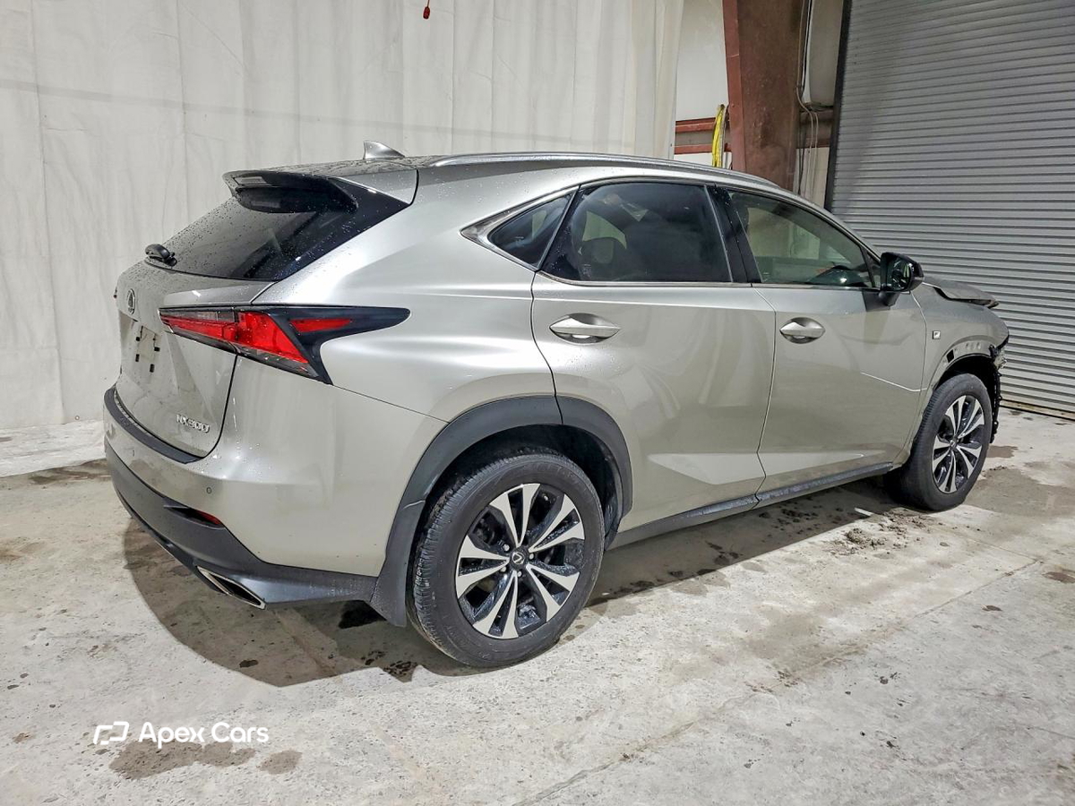 Lexus NX 2021