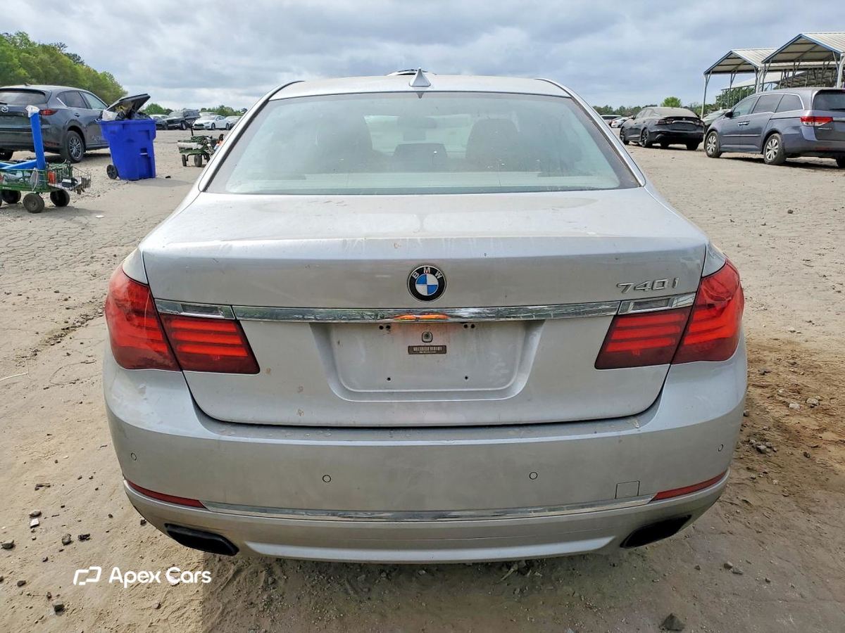 BMW Series 7 2013