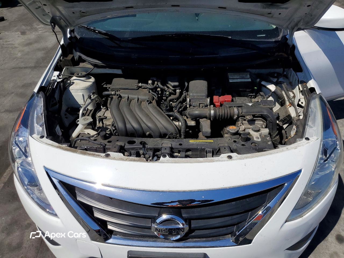 Nissan Versa 2016