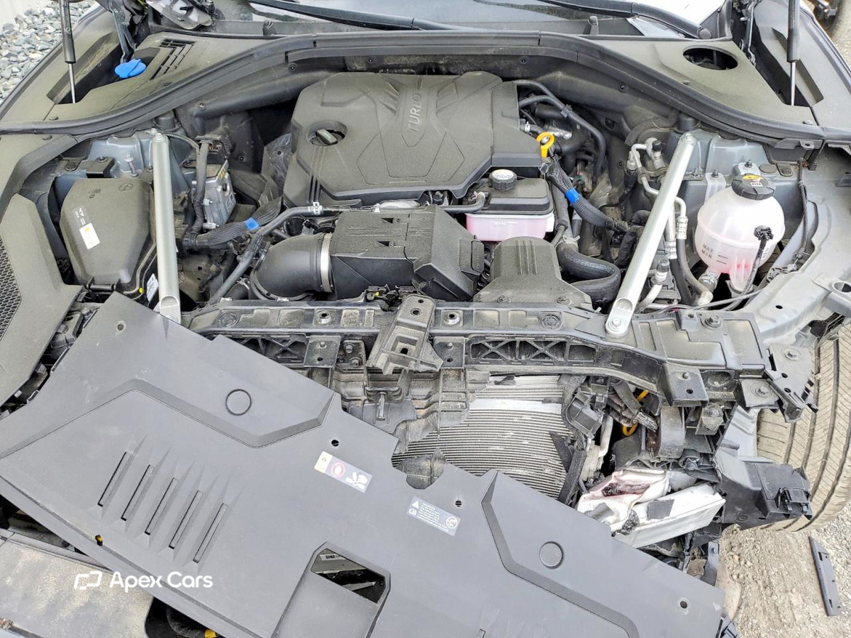 Genesis GV70 2025