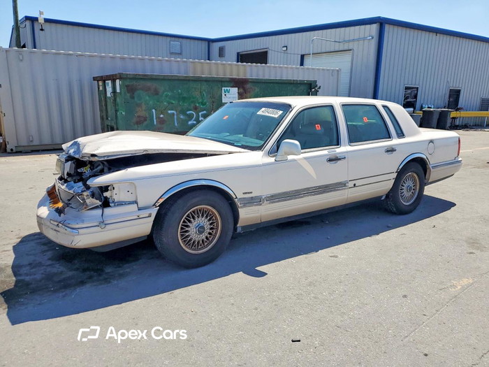 1996 Lincoln Town Car - Image 1 of 5