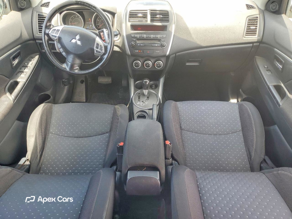 Mitsubishi Outlander 2011