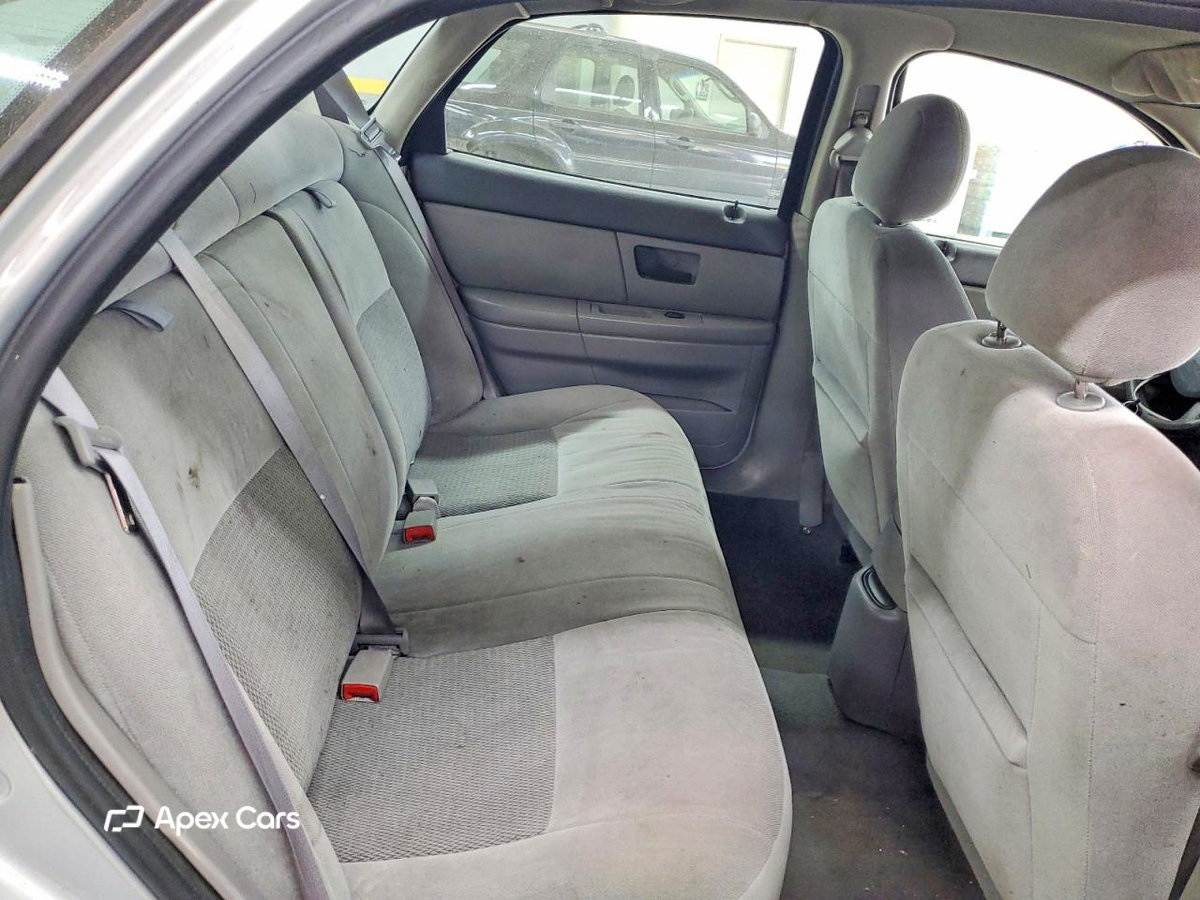 Ford Taurus 2004