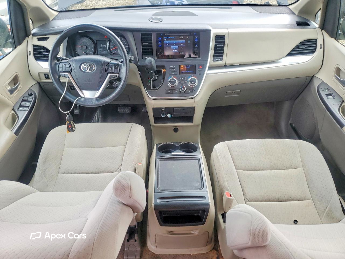 Toyota Sienna 2016