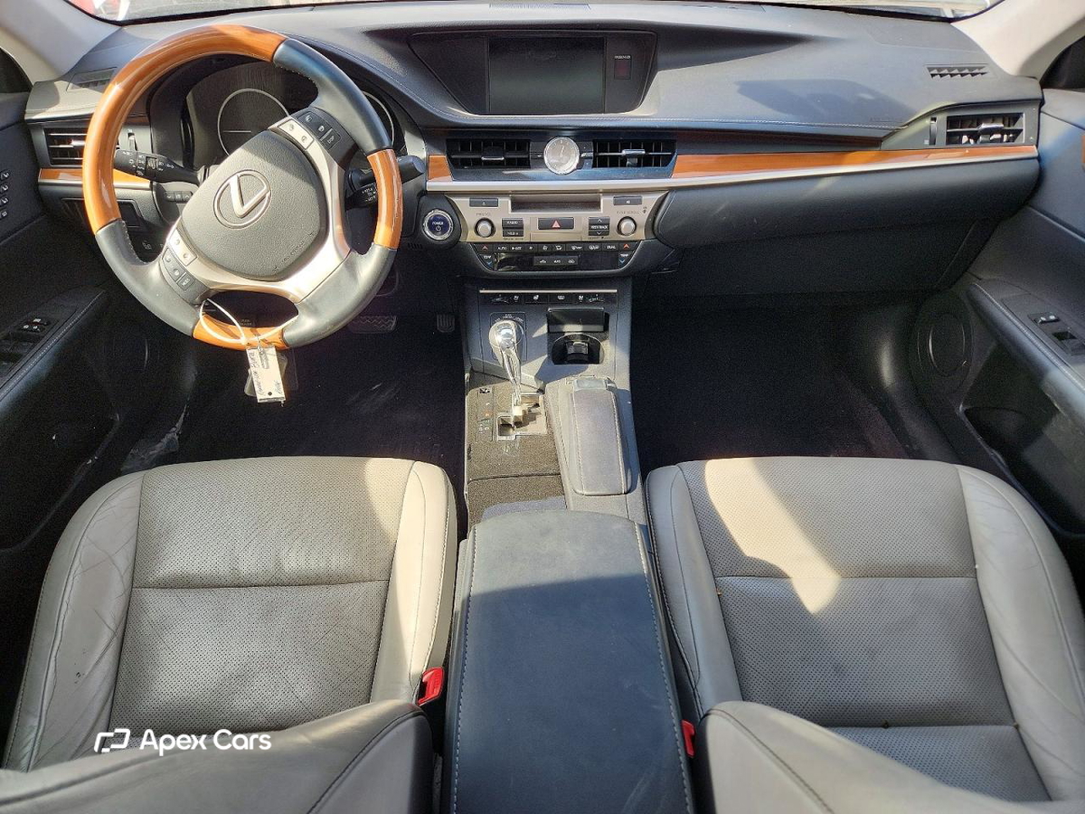 Lexus ES 2015