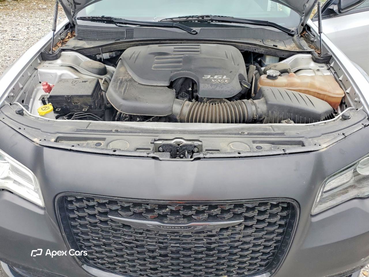 Chrysler 300 2021
