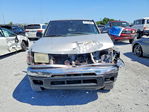 Nissan Navara (Frontier) 2000