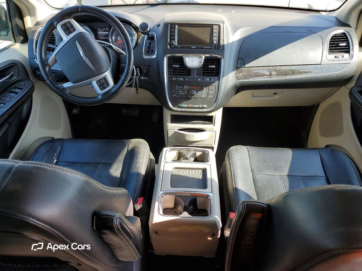 Chrysler Voyager 2013
