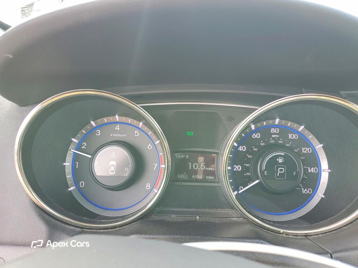 Hyundai Sonata 2011