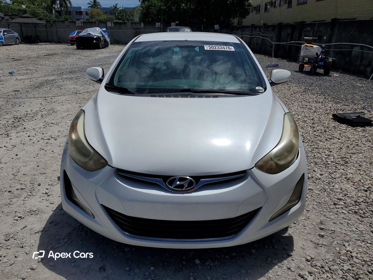 Hyundai Elantra 2016