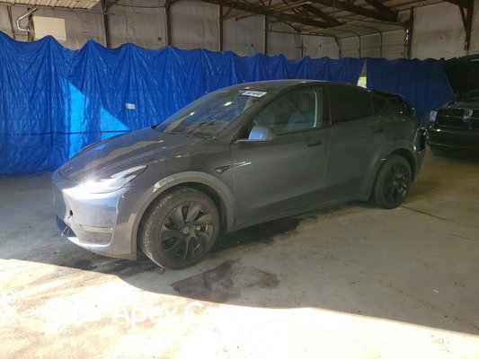 Tesla Model Y 2023 - Image 1 of 13