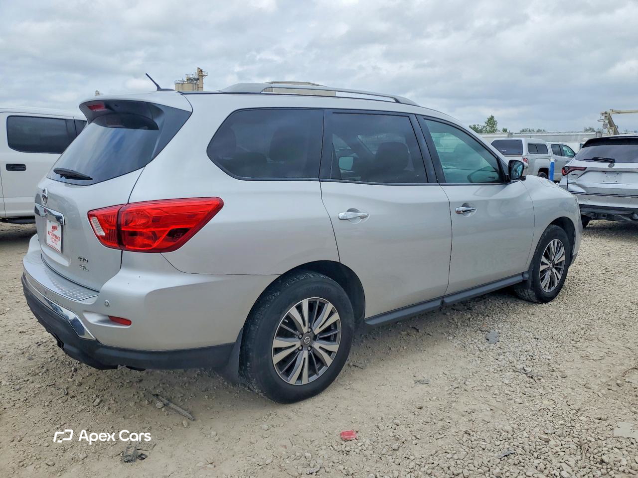 Nissan Pathfinder 2017