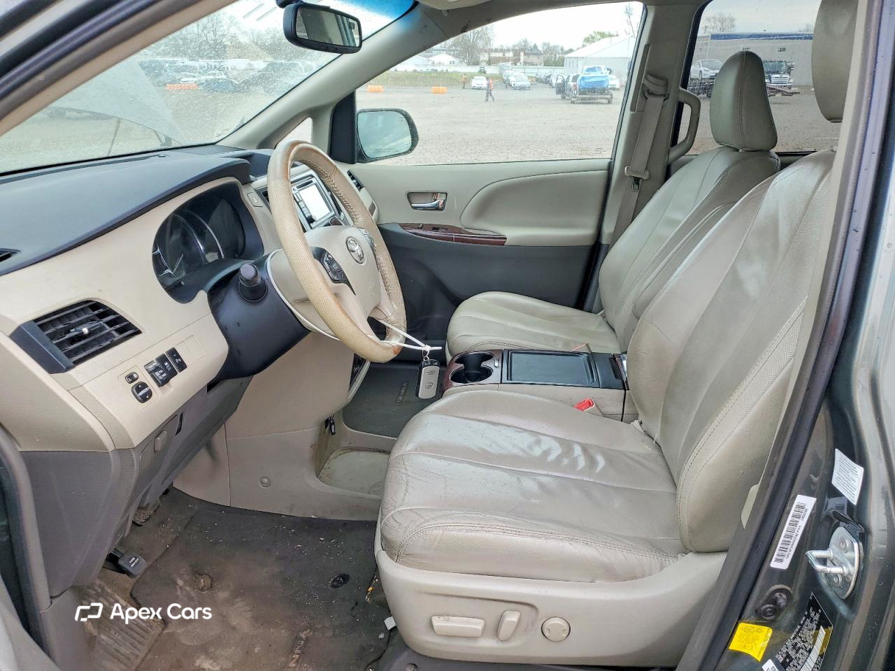 Toyota Sienna 2013