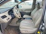 Toyota Sienna 2013