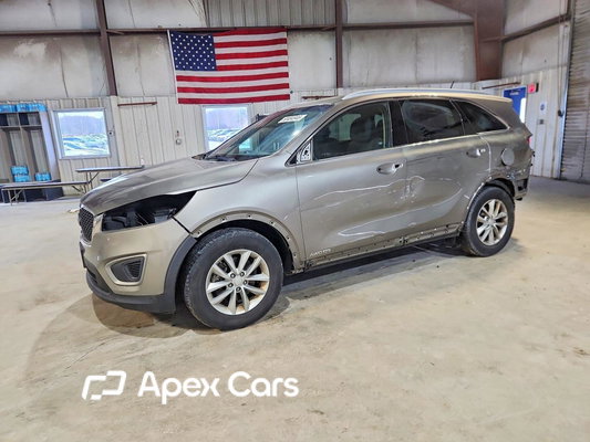 Kia Sorento 2017 - Image 1 of 15