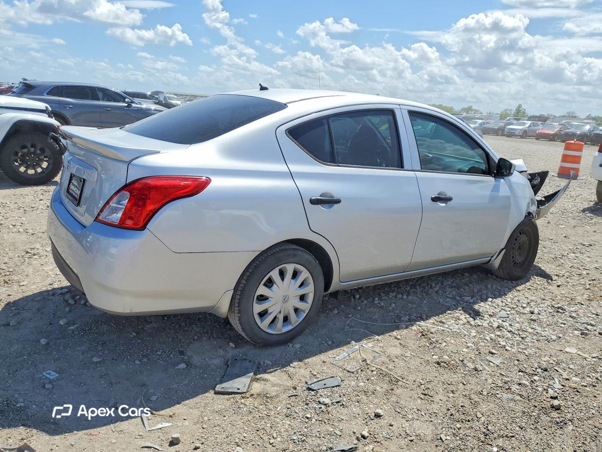 Nissan Versa 2017
