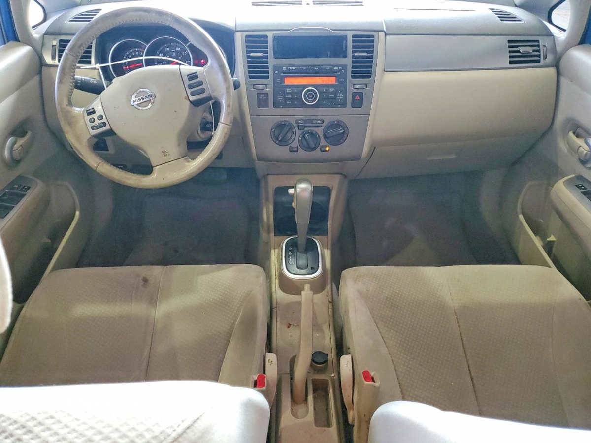 Nissan Versa 2012