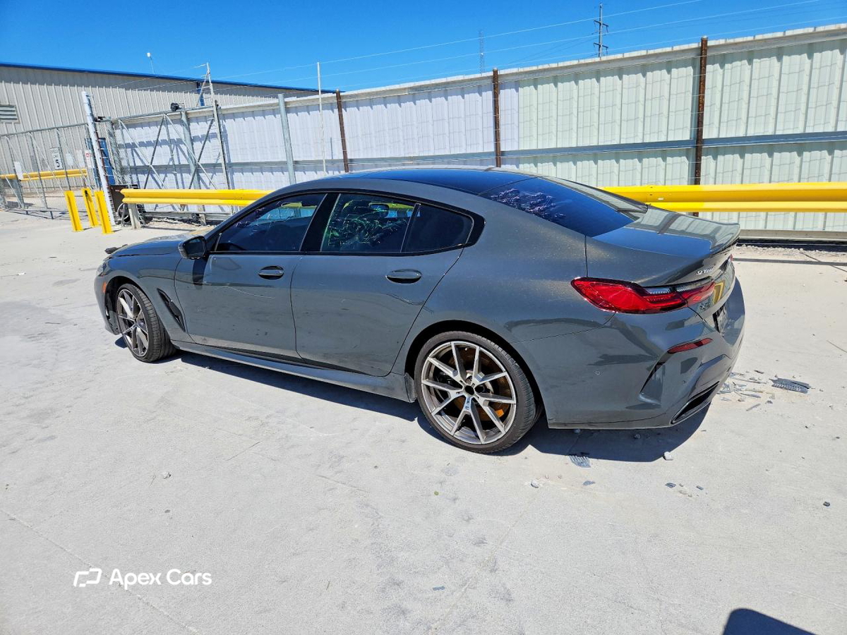 BMW M8 2022