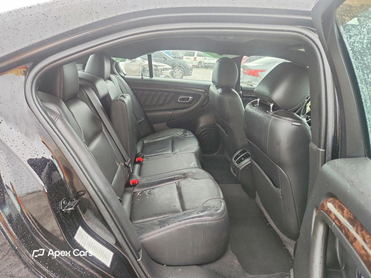 Ford Taurus 2019
