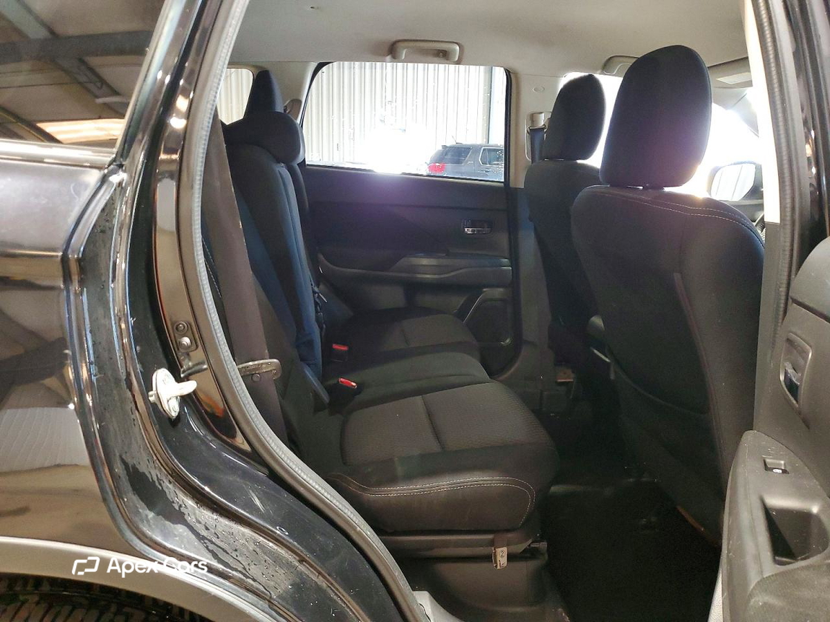 Mitsubishi Outlander 2016