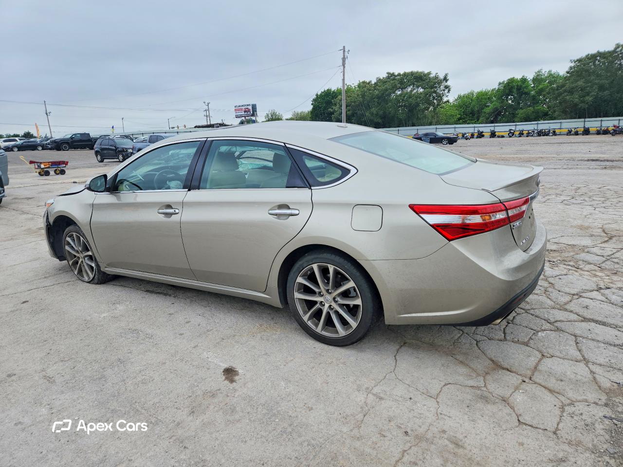 Toyota Avalon 2015
