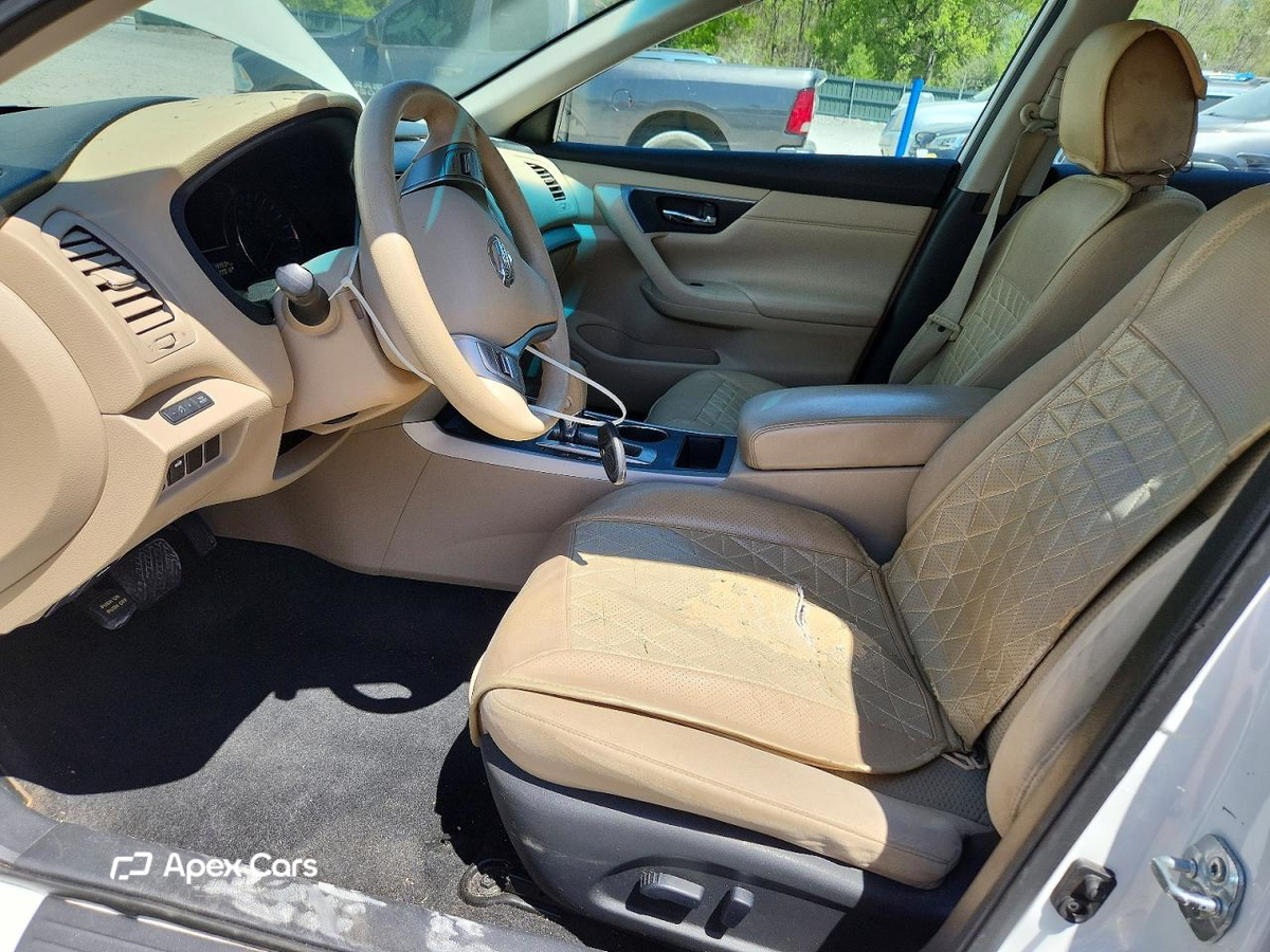 Nissan Altima 2015