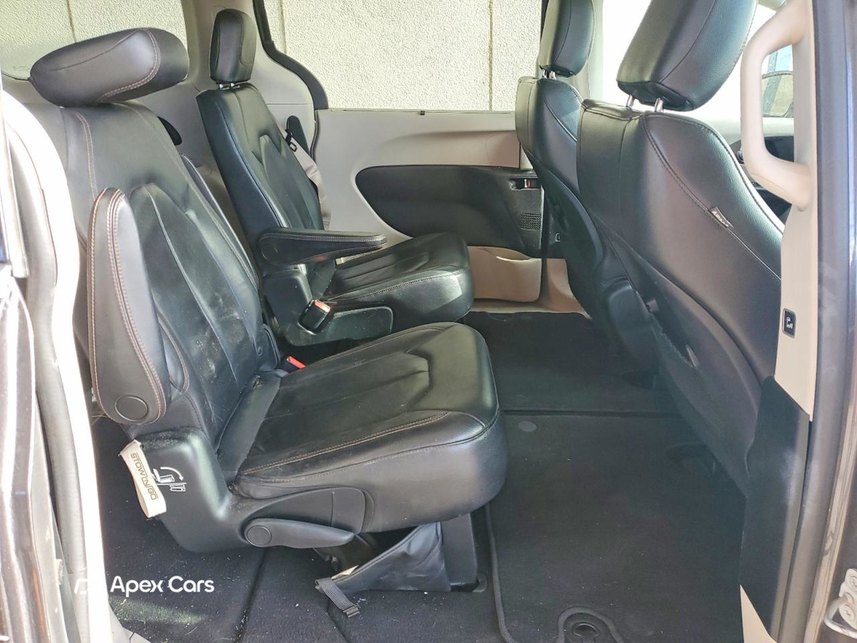 Chrysler Pacifica 2017