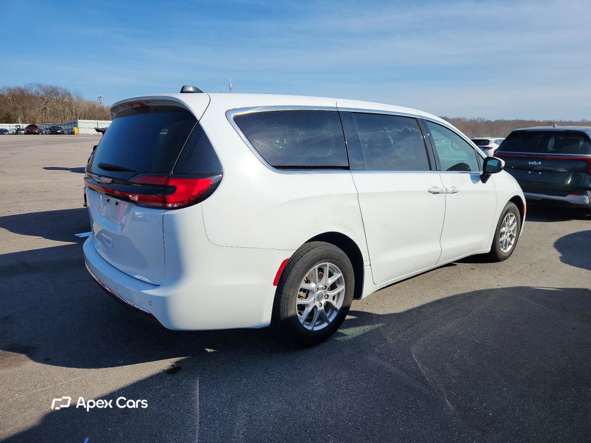 Chrysler Pacifica 2023