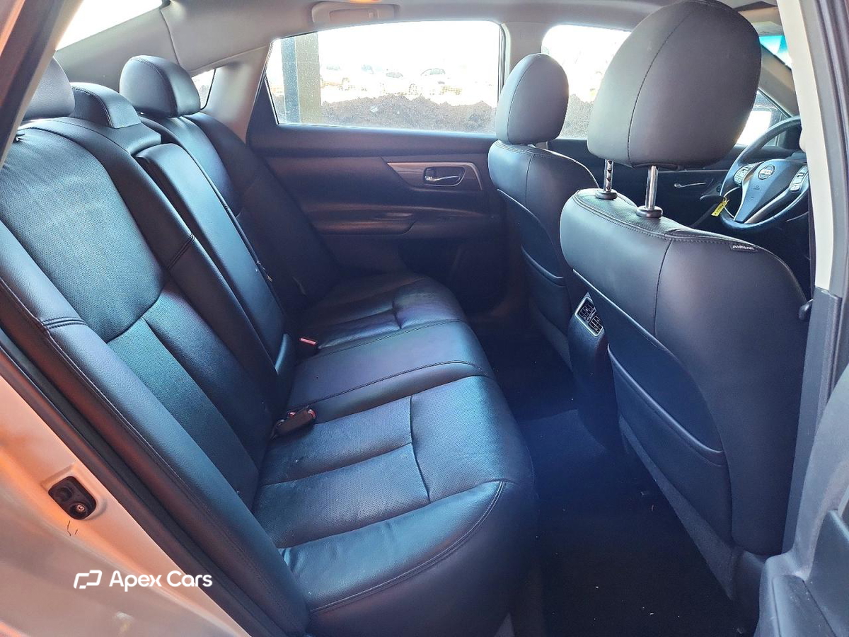 Nissan Altima 2015