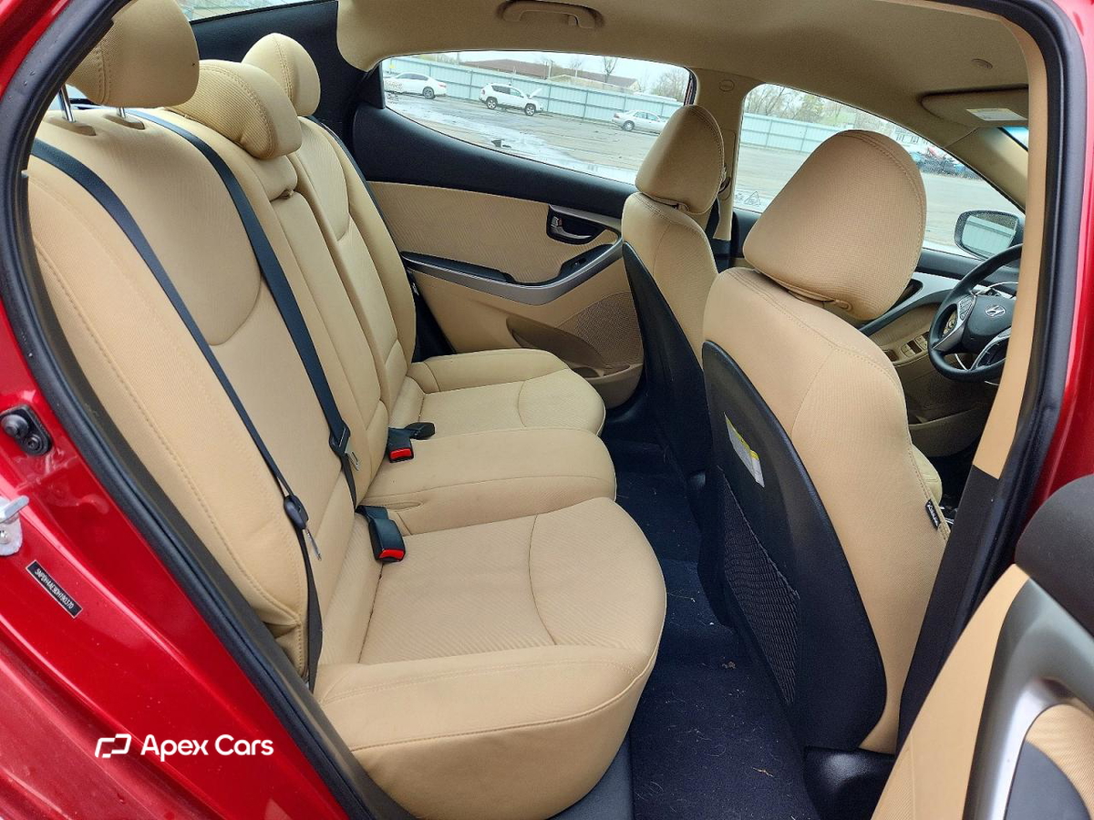 Hyundai Elantra 2013