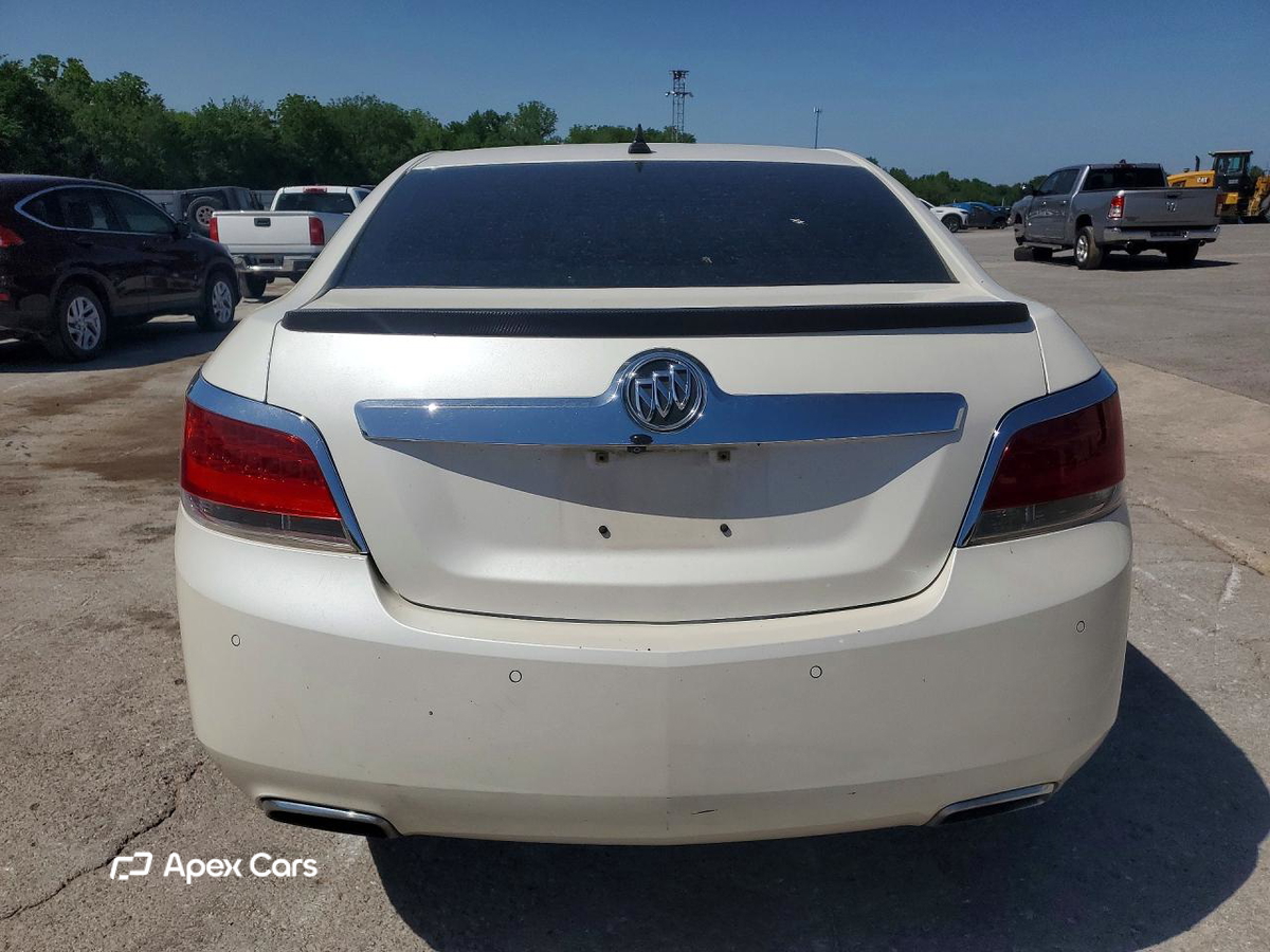 Buick LaCrosse 2011