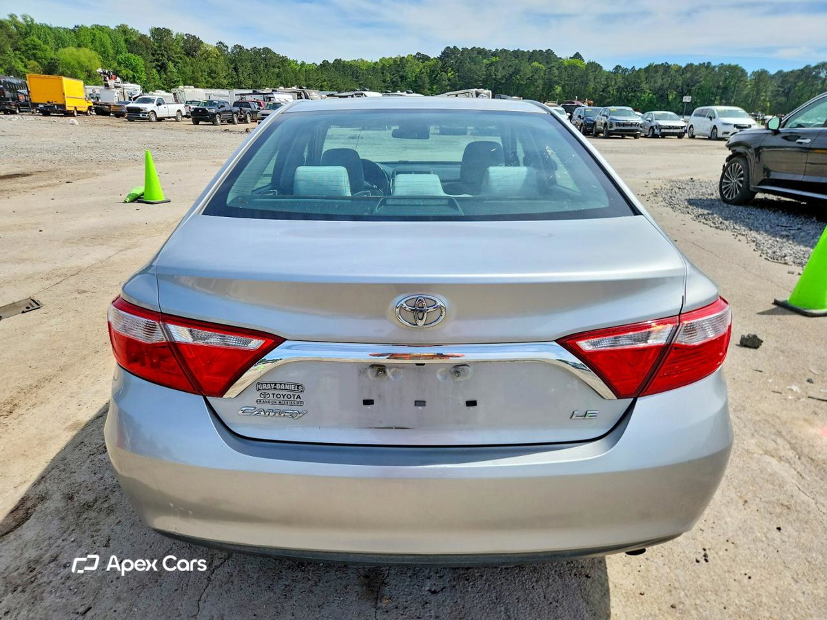 Toyota Camry 2016