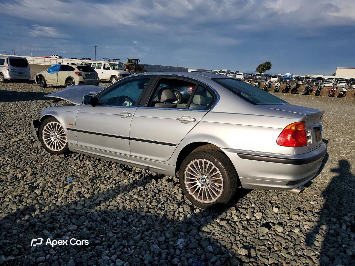 BMW Series 3 2001