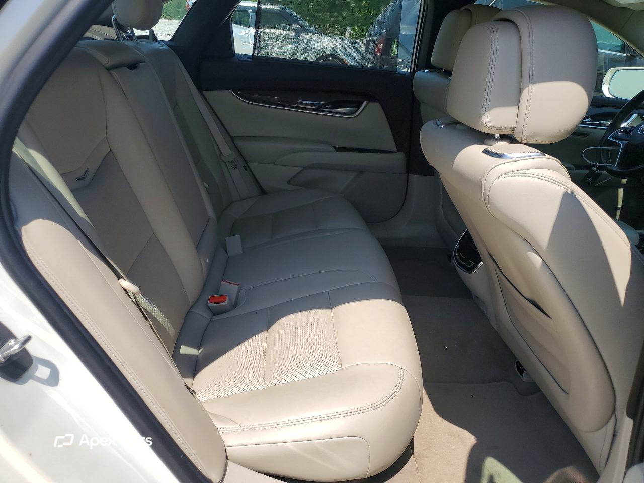Cadillac XTS 2014