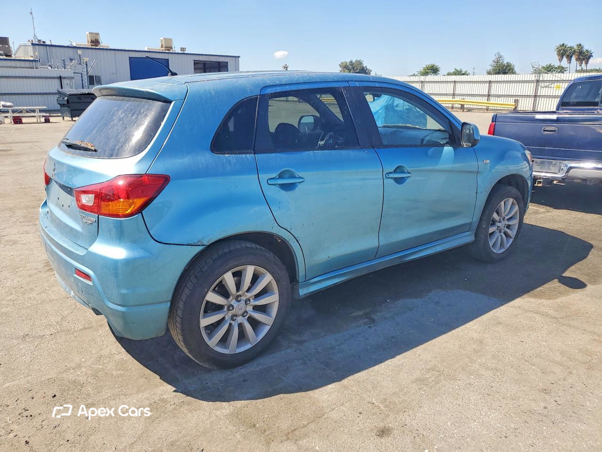 Mitsubishi Outlander 2011